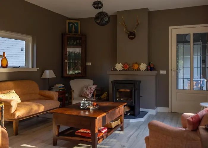 Holiday home Het Witte Boshuis